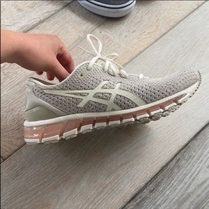 ASICS gels